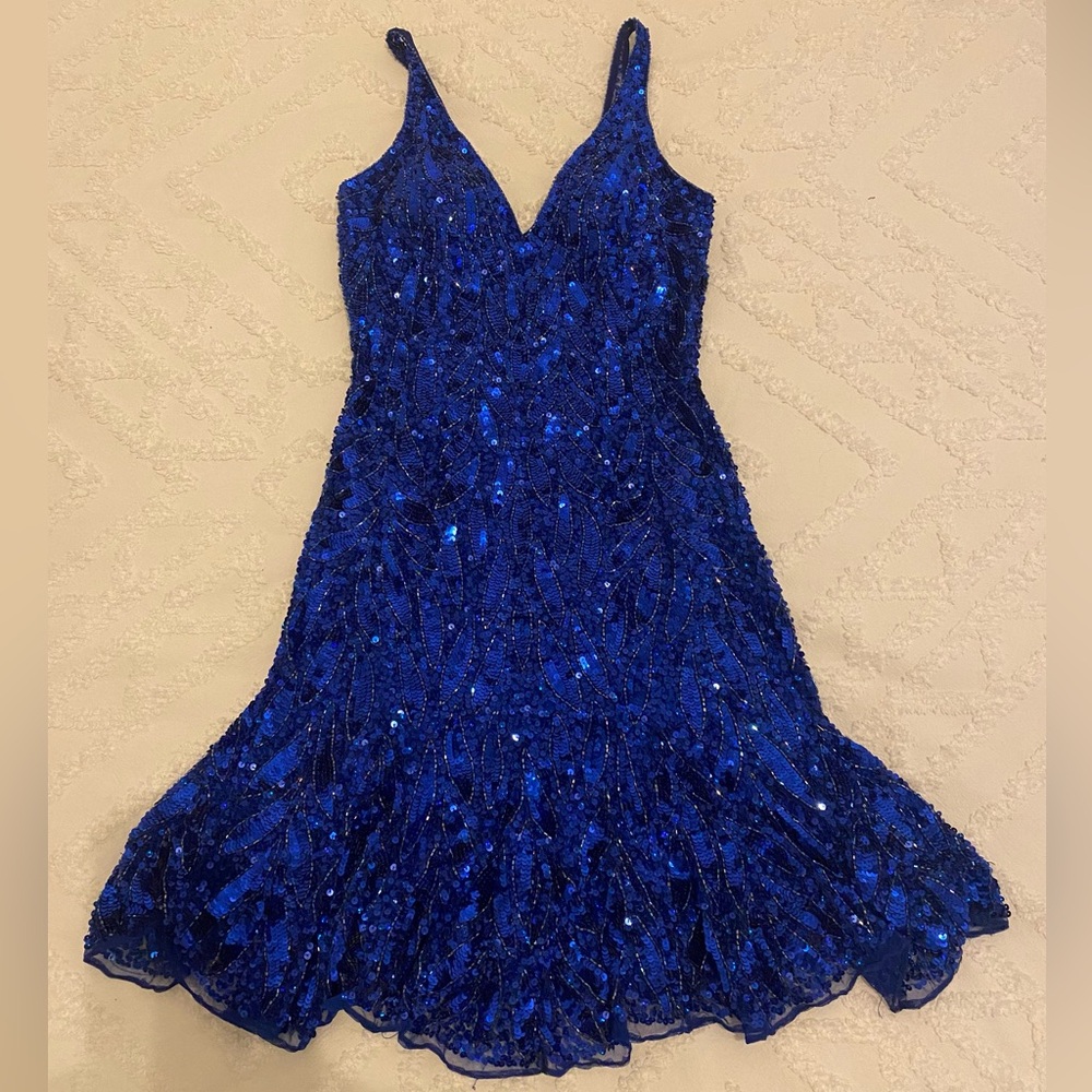 Mac Duggel Elegant Blue Sequin Dress- Size 6